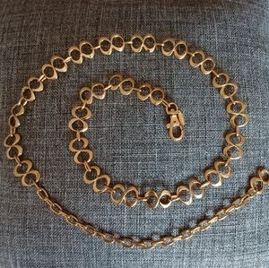 EUC New York & Company Goldtone Figure 8 Shape Chain Link Belt